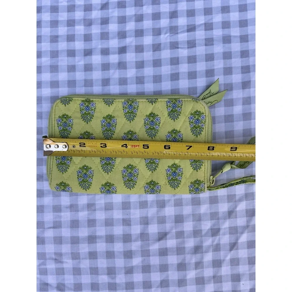 Vera Bradley Retired Citrus‎ Zip Around Wallet Green Blue Flowers 8 X 5 - Picture 7 of 7